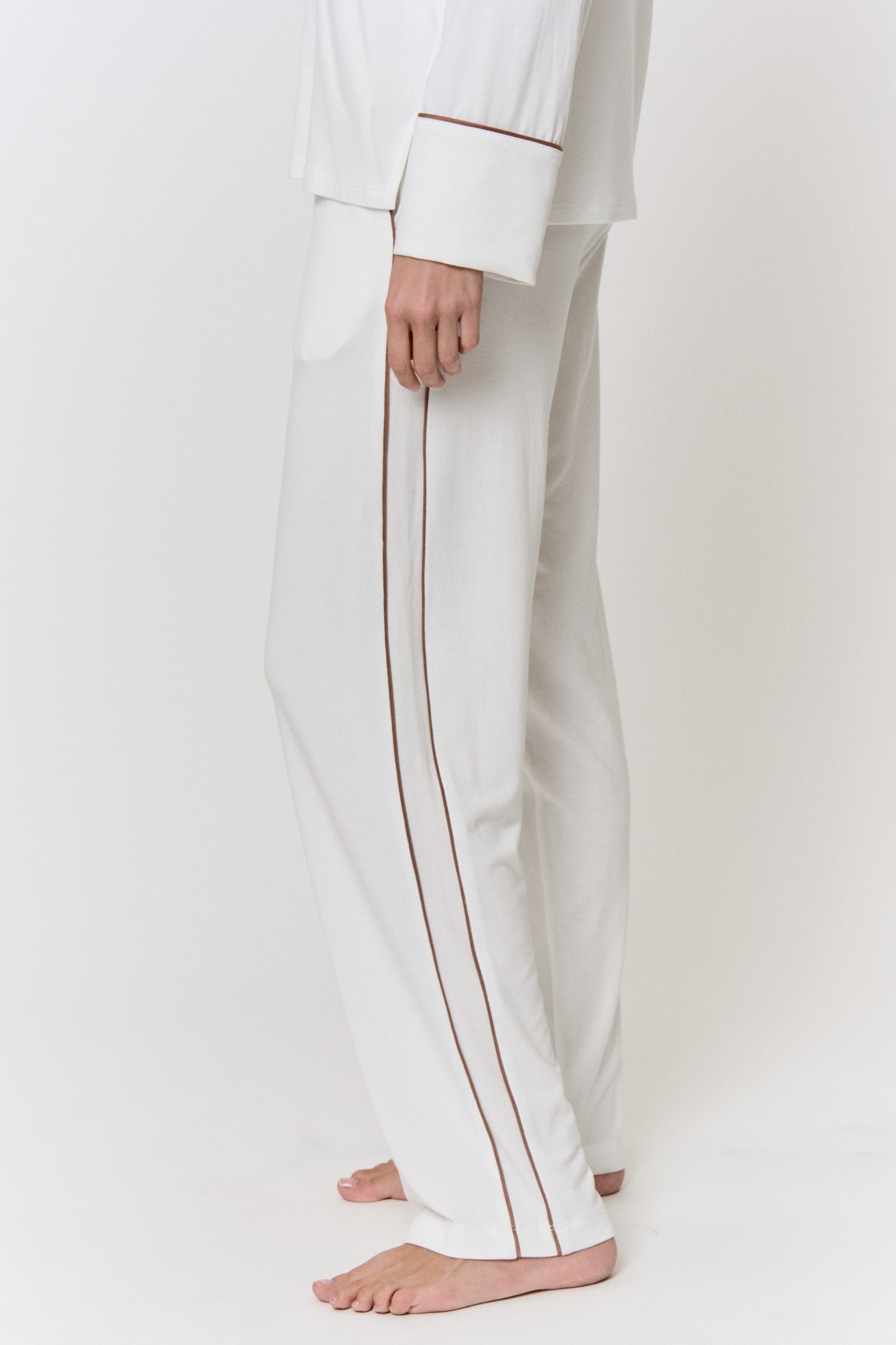 Undyed Modal Lounge-Set in naturally dyed fabric by AGA Nature