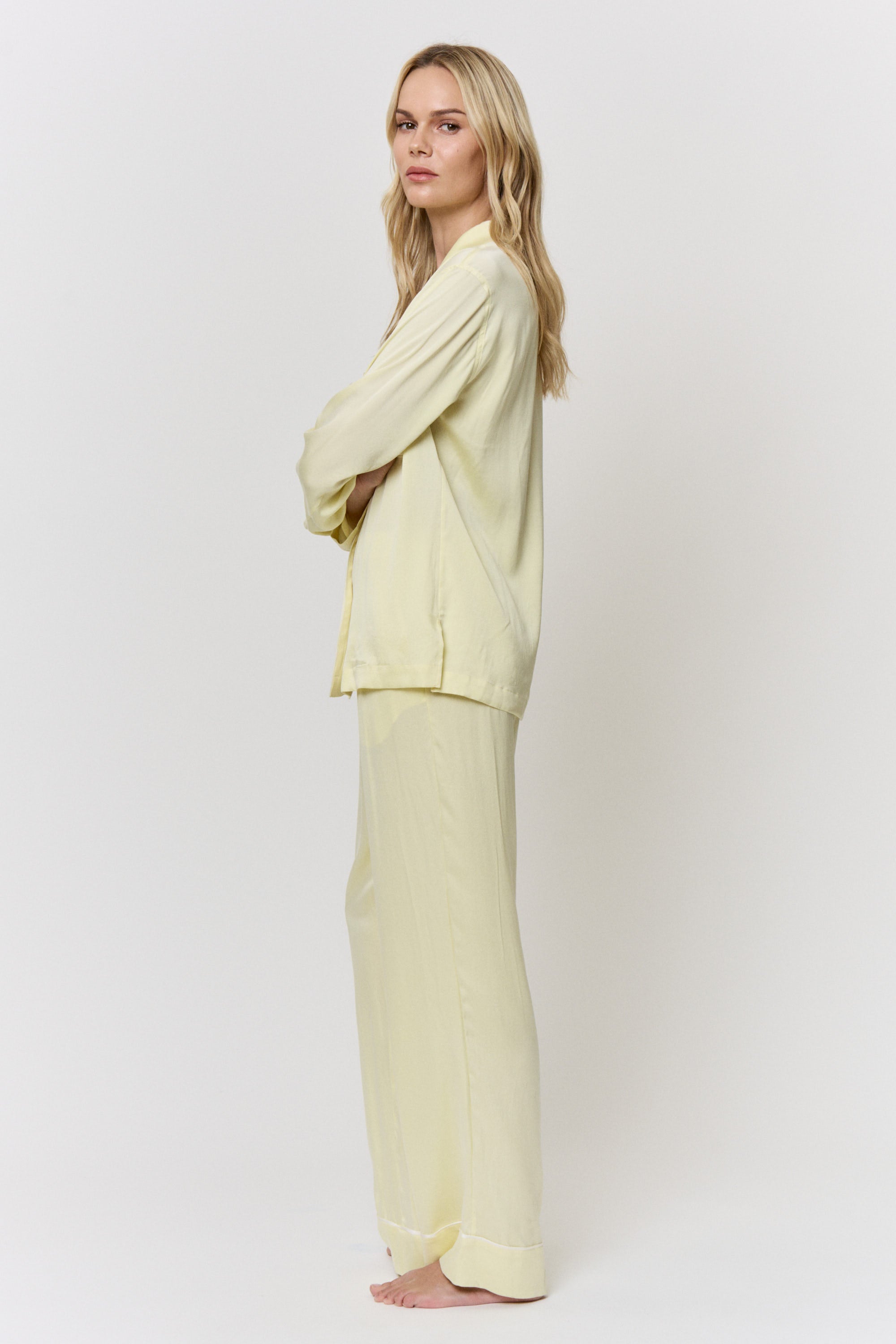 Red Onion-Dyed Silk Lounge-Set in naturally dyed fabric by AGA Nature