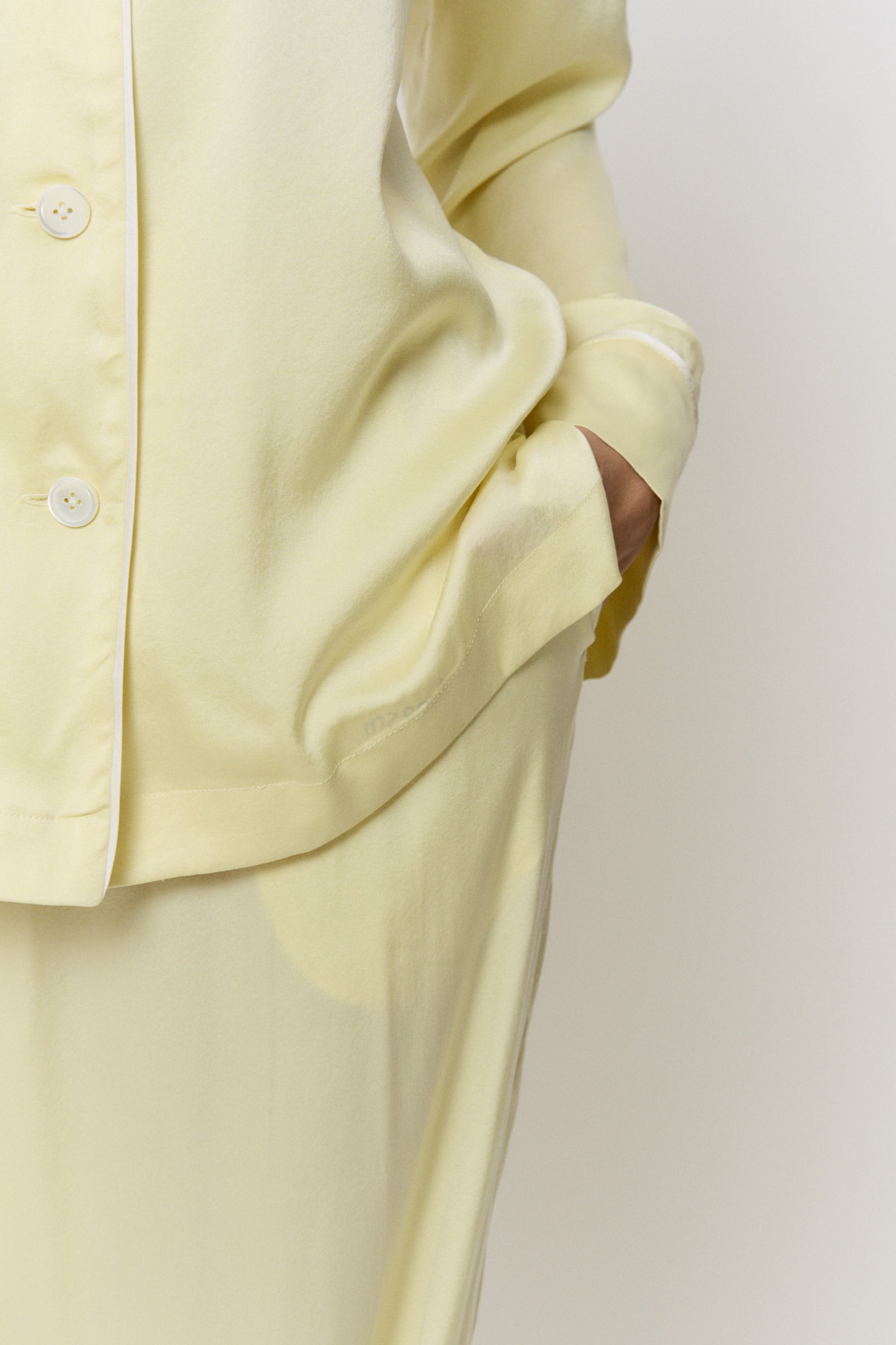 Red Onion-Dyed Silk Lounge-Set in naturally dyed fabric by AGA Nature