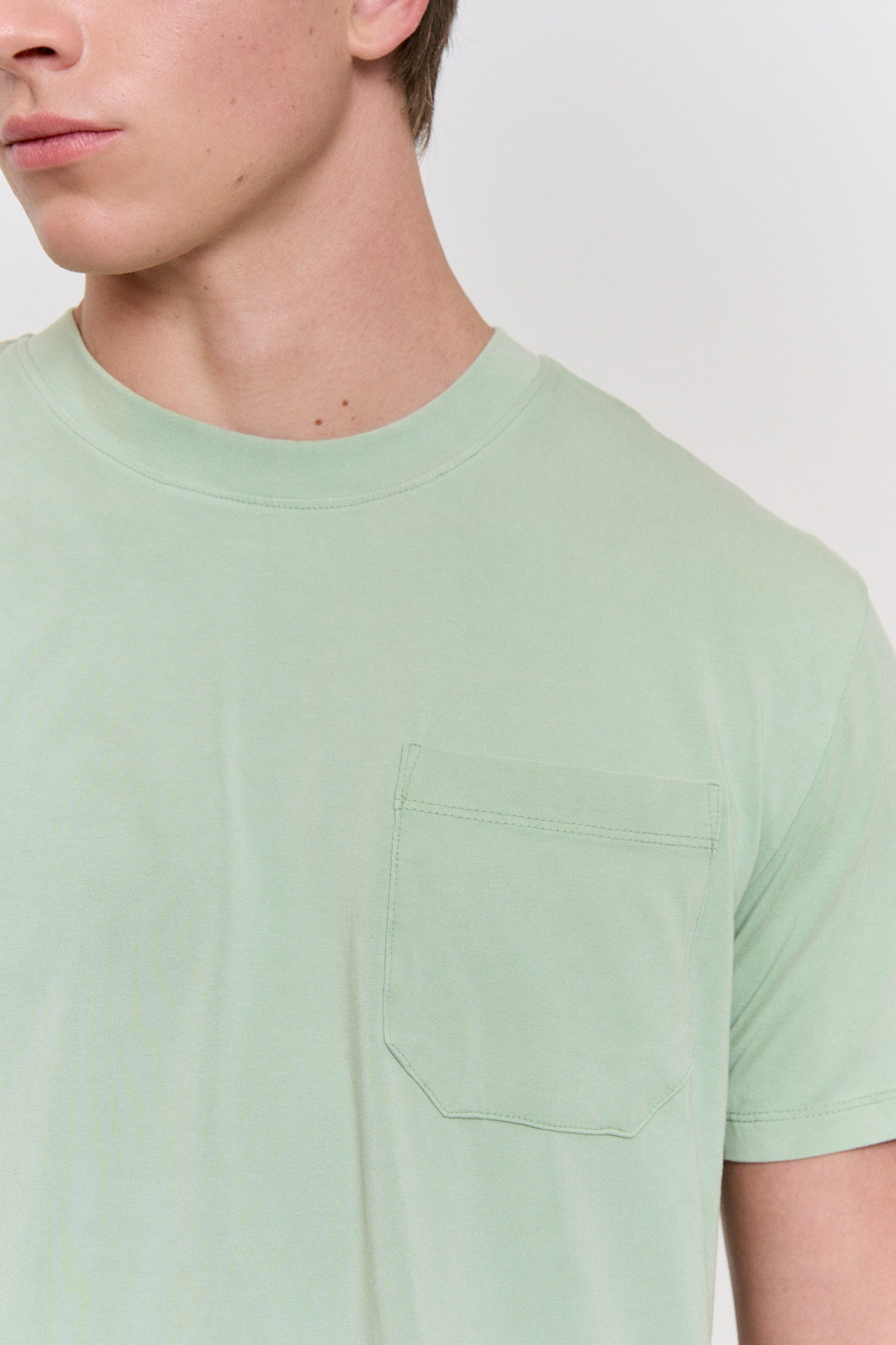 Mulberry-Dyed Modal Pocket-Tee