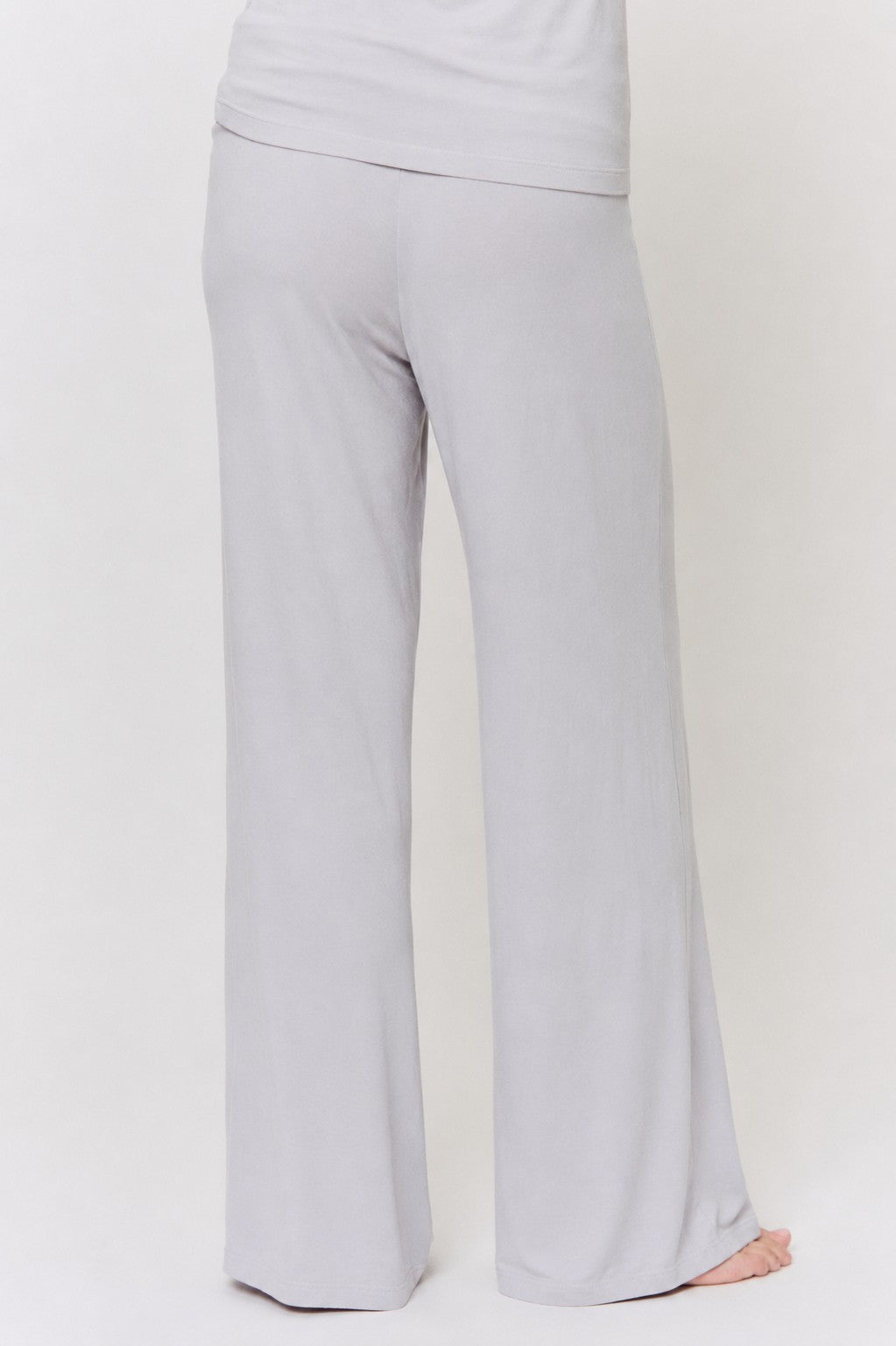Red Cabbage-Dyed Modal Lounge-Pant in naturally dyed fabric by AGA Nature