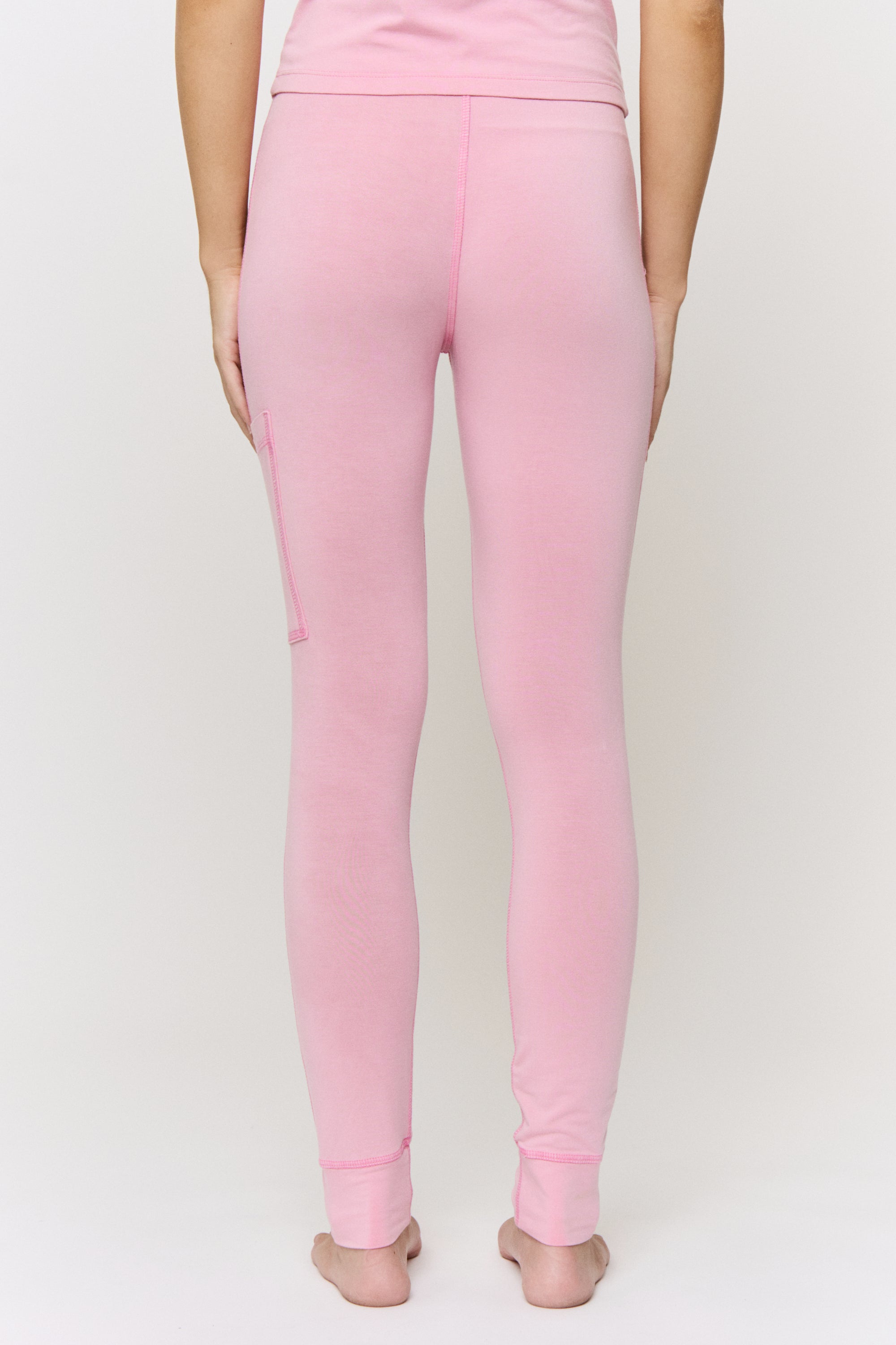 Cochineal-Dyed Modal Pocket-Legging in naturally dyed fabric by AGA Nature