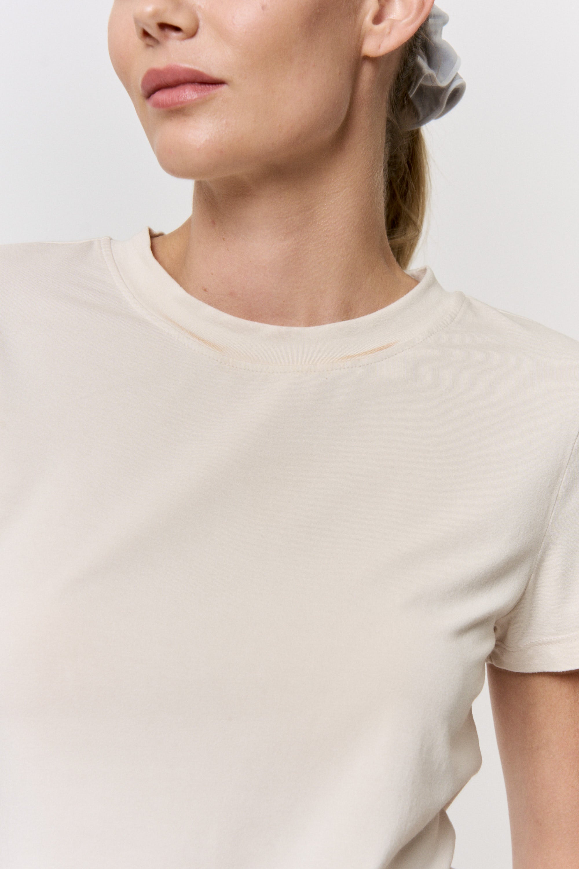 Mulberry-Dyed Modal Short-Sleeve Top - Natural Dye Clothing in naturally dyed fabric by AGA Nature